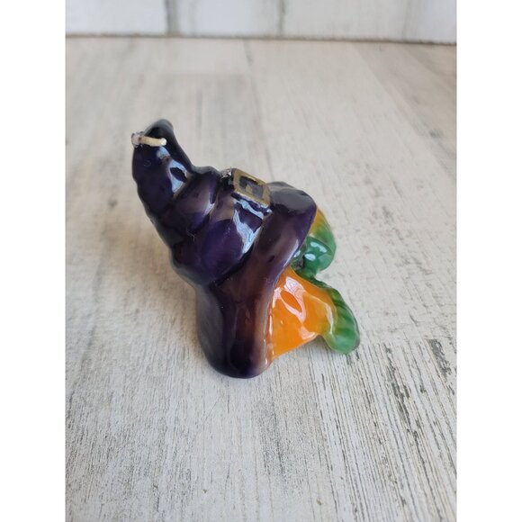 Unique Edge holding candle witch face Halloween decor - Picture 3 of 5
